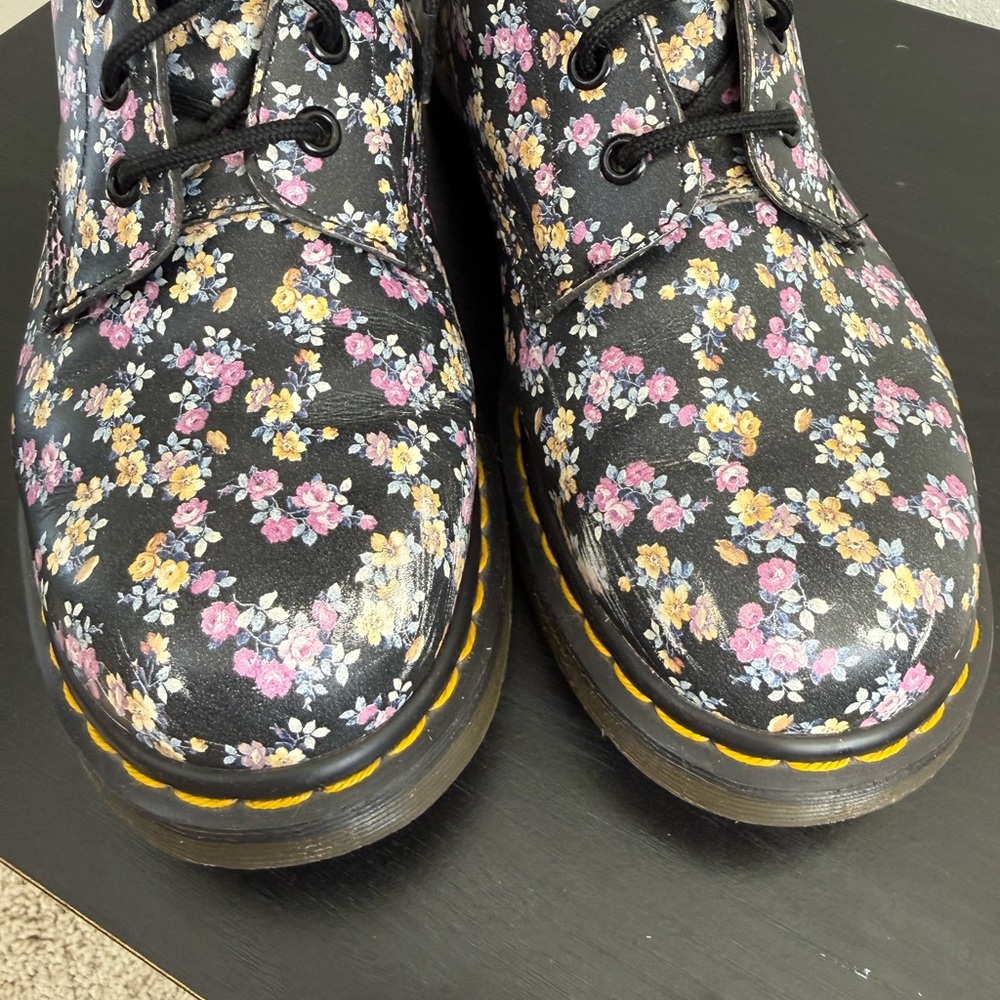 Dr. Martens 1460 Floral Lace Up Combat Boots US 10 Black Multi - Picture 8 of 10